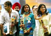Sania Mirza (middle) receiving the Rajiv Gandhi Award for outsanding achievement for 2003-04